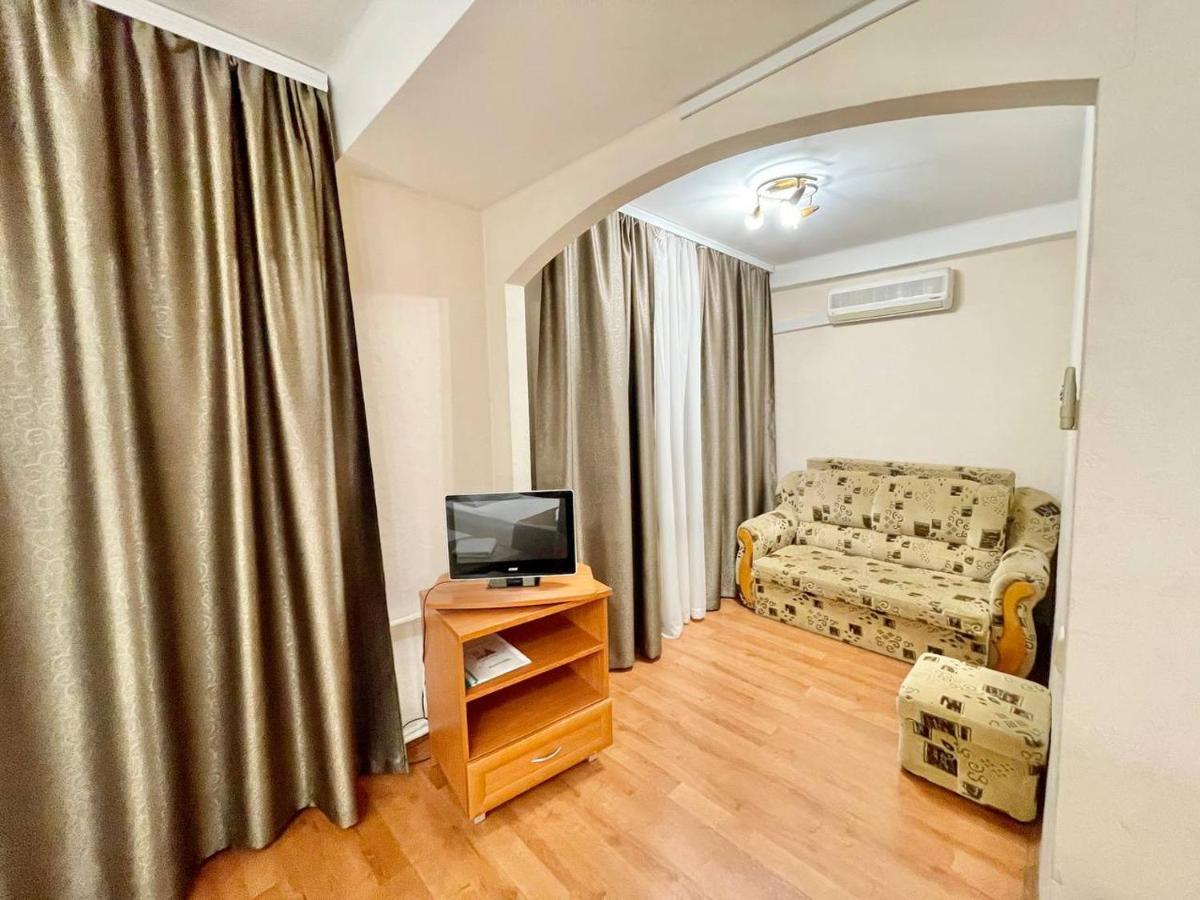 Hotel 7F Kiev Eksteriør billede
